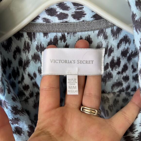 Victoria Secret women’s Pajama Set Size Medium Blue Black Leopard Print - Picture 4 of 10